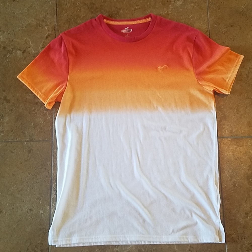 Hollister men's t-shirt